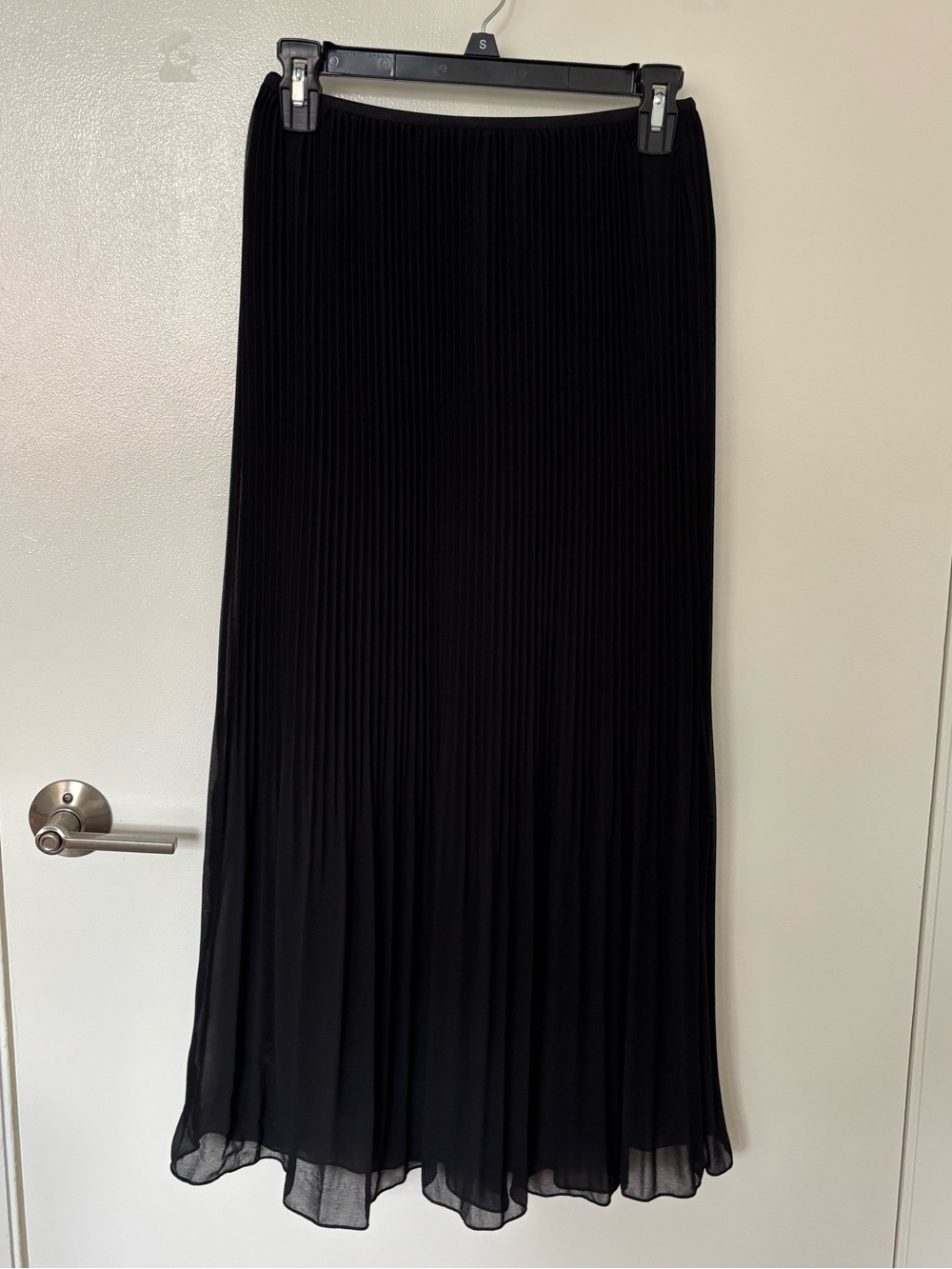 H&M pleated midi skirt